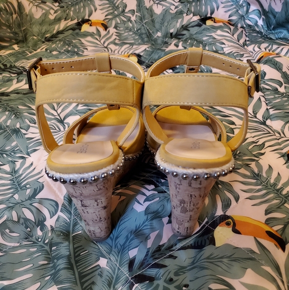 Yellow Cork Heels - Picture 4 of 5